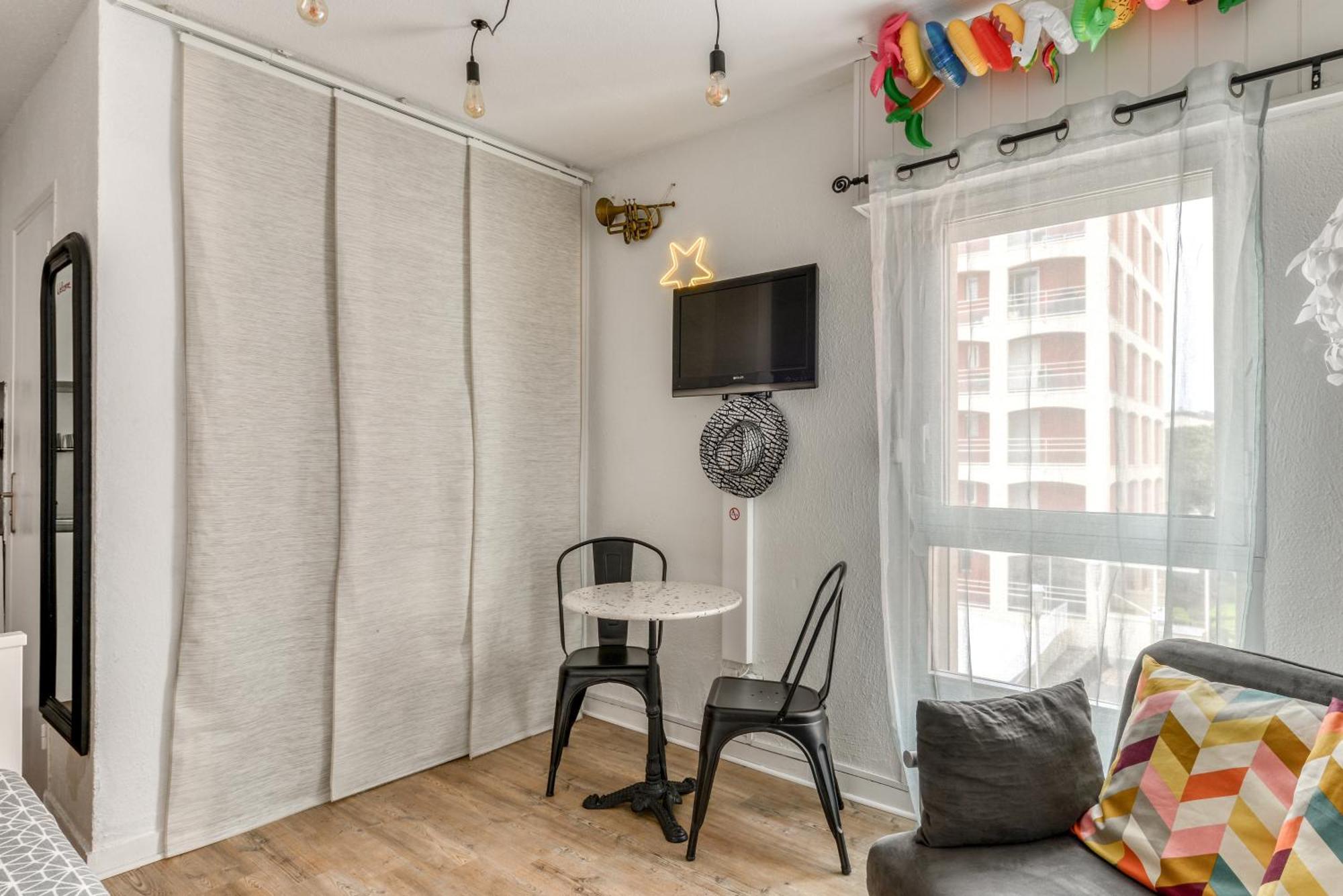 Little Mamma - 50M Du Centre Port - Menage Inclus Apartment แอกด์ ภายนอก รูปภาพ